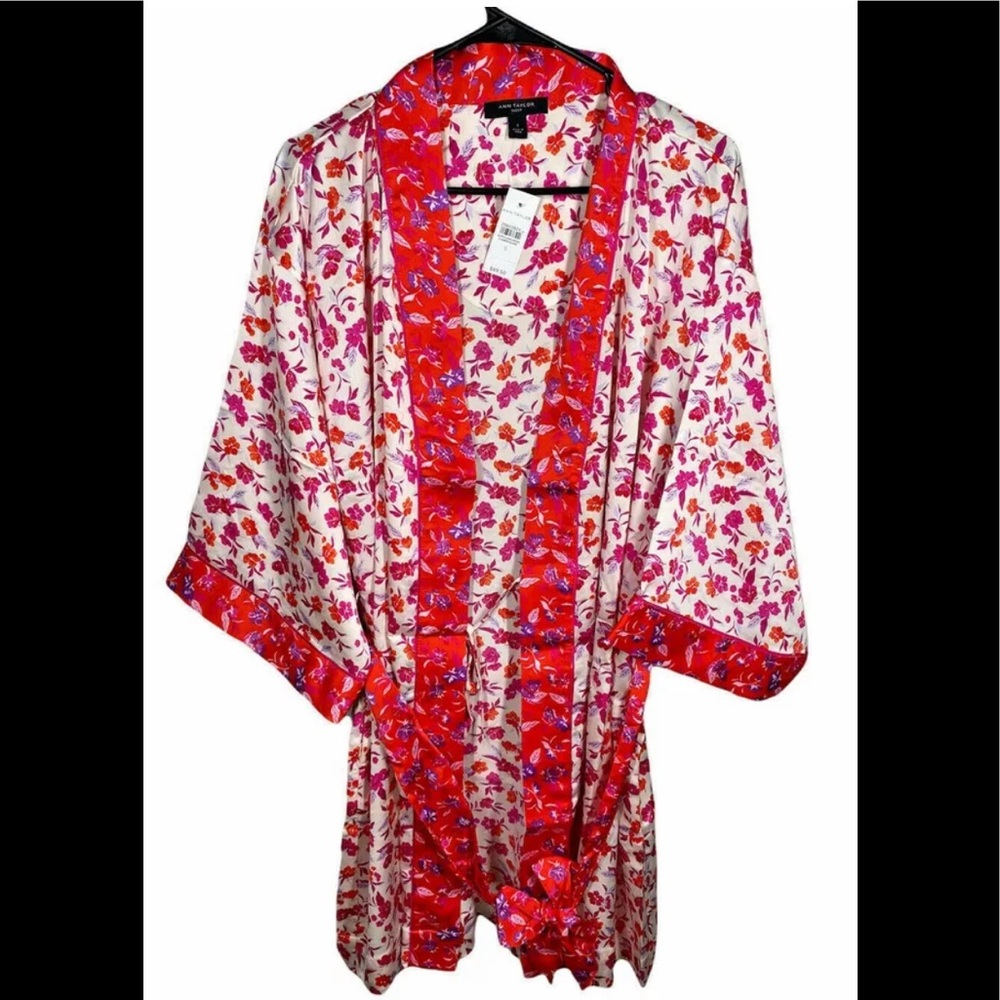 NWT Women's ANN TAYLOR Floral Tie-Belt Robe Size Small Multicolor